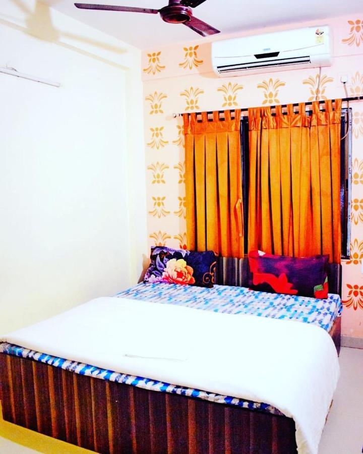 The Tavern Orchid Hotel Kolkata Exterior photo