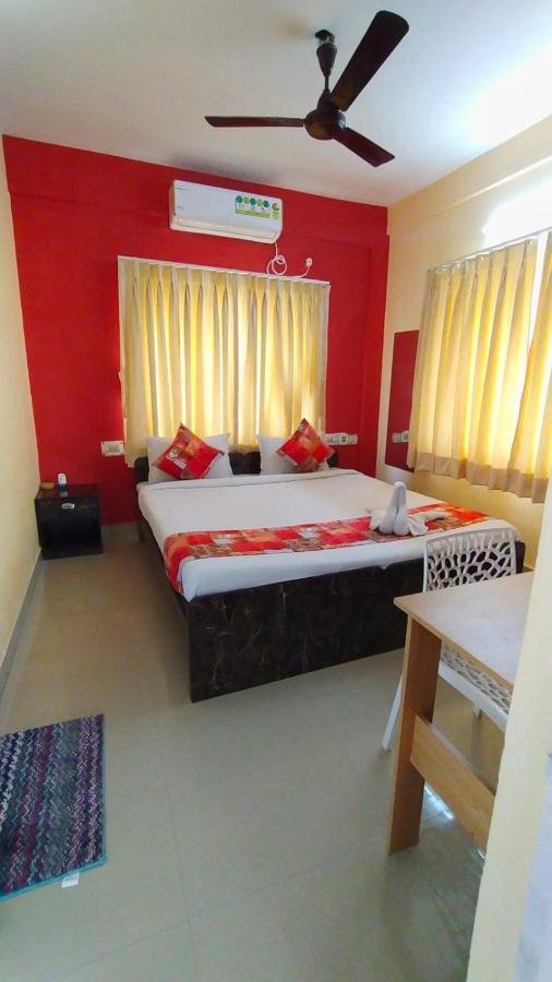 The Tavern Orchid Hotel Kolkata Exterior photo